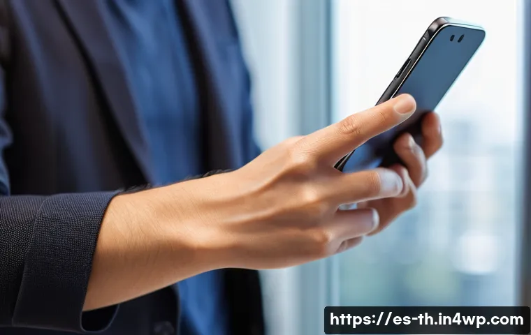 물성매력 디자인의 주요 원칙 - Intelligent Haptic Feedback in a Modern Smartphone**

A close-up, high-definition photograph of a pe...